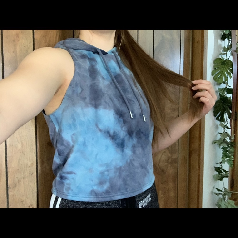 Rue 21 sleeveless hoodie